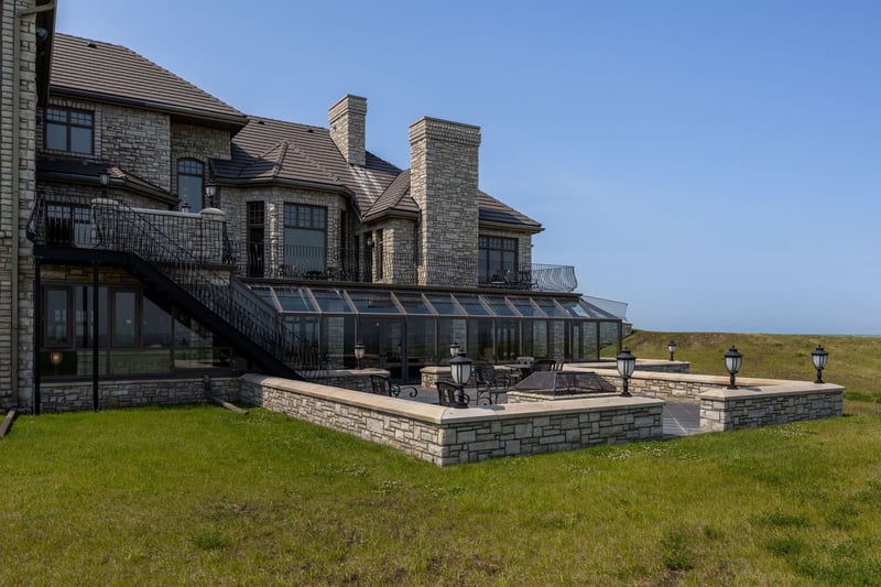 Luxury estate at 240046 Township Road 284, Kneehill County, AB — photo 35