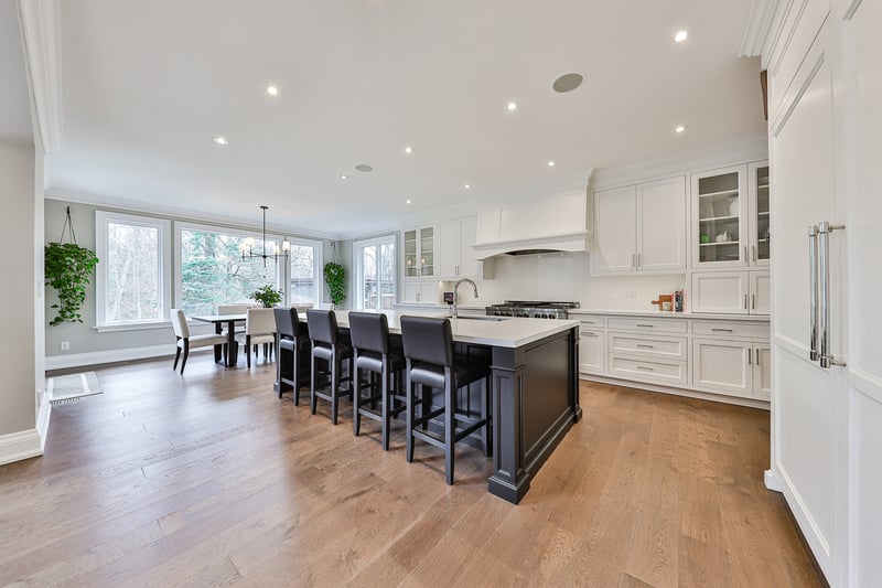 Luxury estate at 1257 Tecumseh Park Drive, Mississauga, ON — photo 8