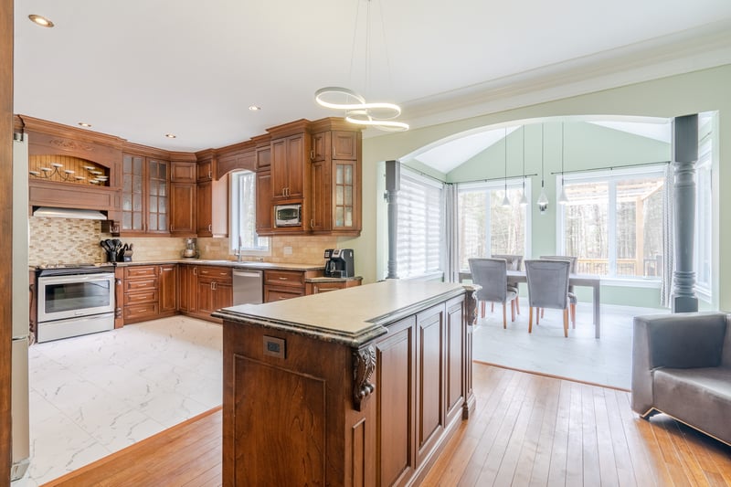 Luxury estate at 162 Rue du Sanctuaire, Saint-Colomban — photo 10