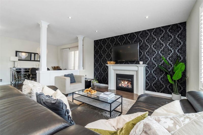 Luxury estate at 8 Pavel Place, Hamilton, ON — photo 10