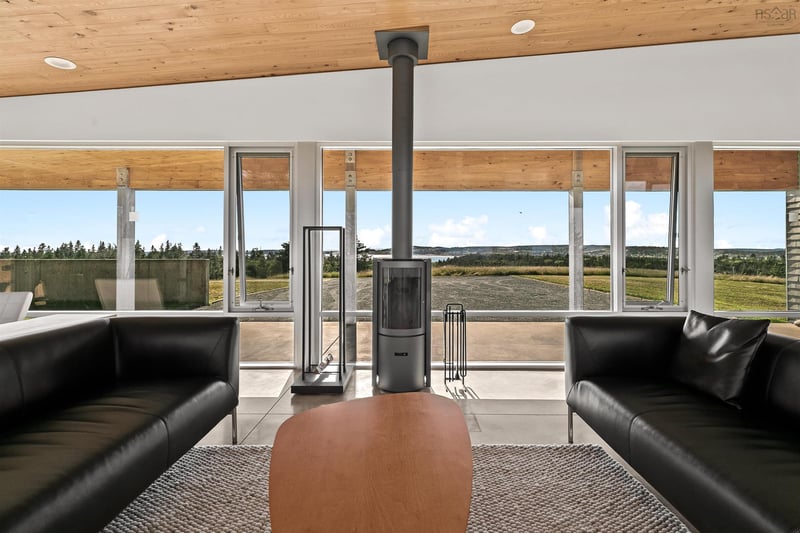 Luxury estate at 71 Hell Point Road, Halifax — photo 16