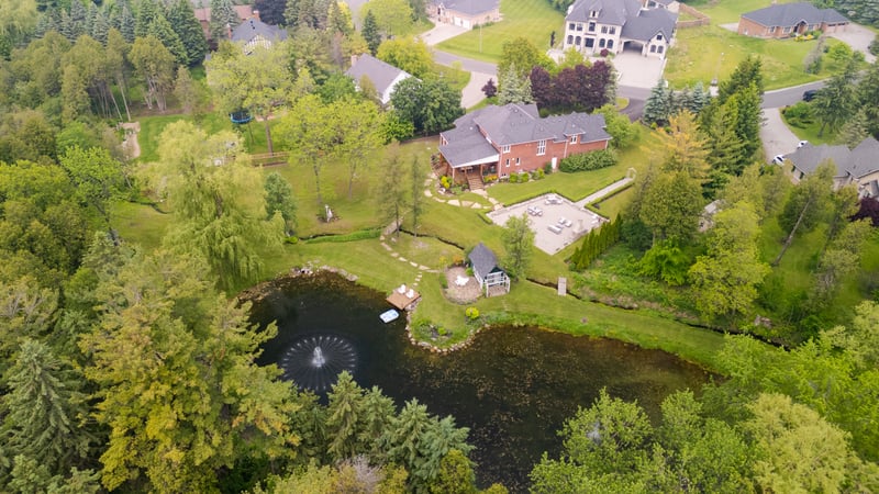 Luxury estate at 2 Vanvalley Drive, Whitchurch-Stouffville, ON — photo 19