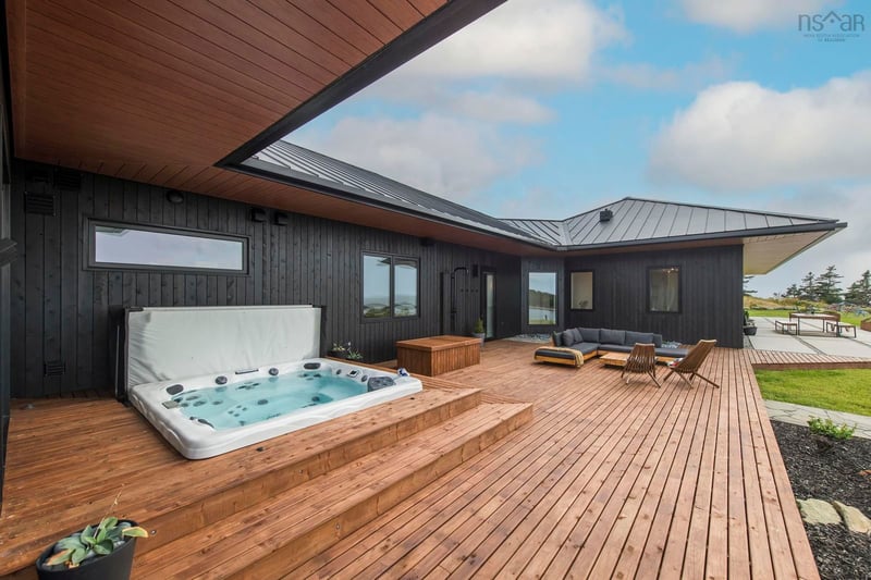 Luxury estate at 1766 Highway 304, Yarmouth, NS — photo 16