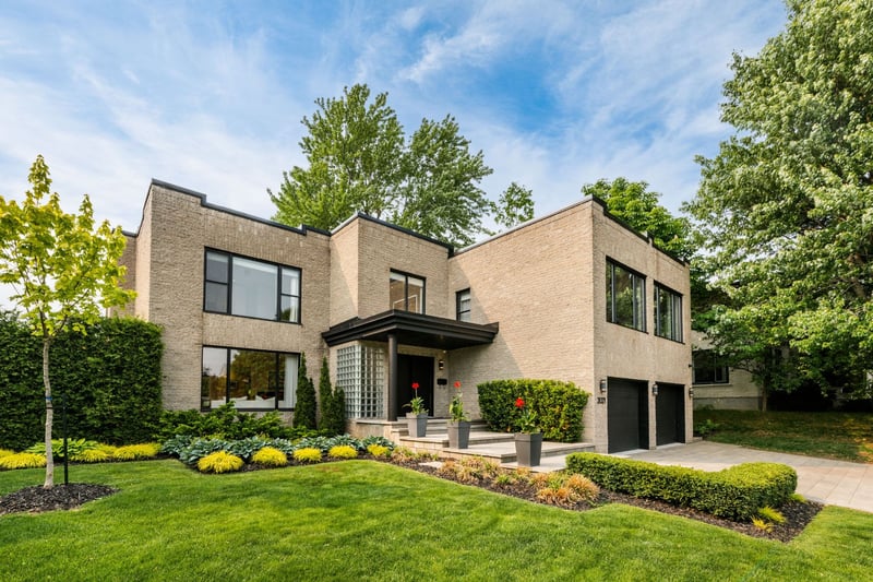 Luxury estate at 2021 Rue des Saules, St-Bruno-de-Montarville, QC — photo 31