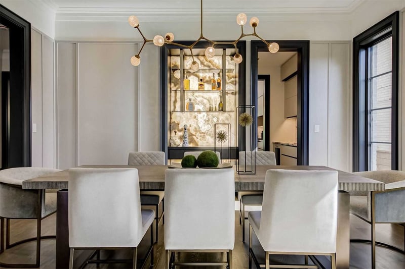 Luxury estate at 211 Glencairn Avenue, Toronto — photo 9