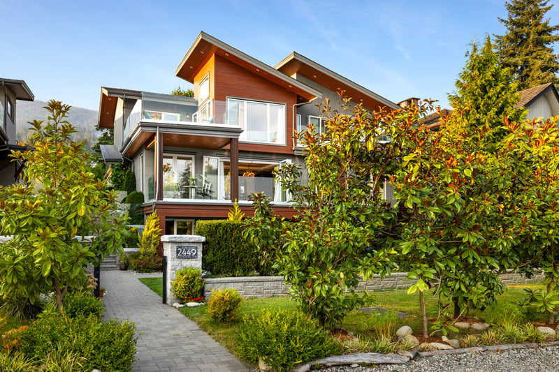 Luxury estate at 2449 Kings Avenue, West Vancouver, BC — photo 11