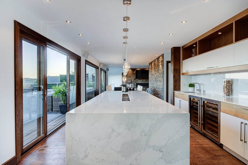Luxury estate at 280 Rue de la Grande-Corniche, Sainte-Adele — photo 8