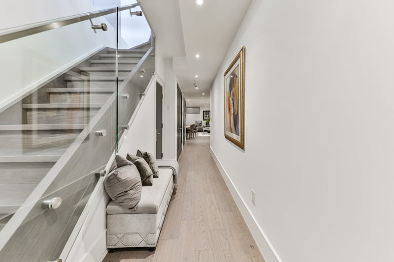 Luxury estate at 7B Iroquois Avenue, Mississauga, ON — photo 7