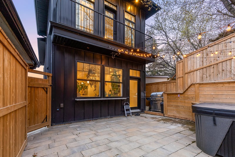 Luxury estate at 1129 Maggie Street Southeast, Calgary, AB — photo 17
