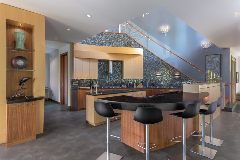 Luxury estate at 5308 Lakeshore Road, Kelowna, BC — photo 9