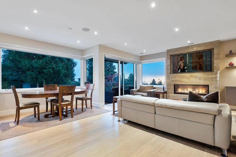 Luxury estate at 990 Jefferson Avenue, West Vancouver, BC — photo 3