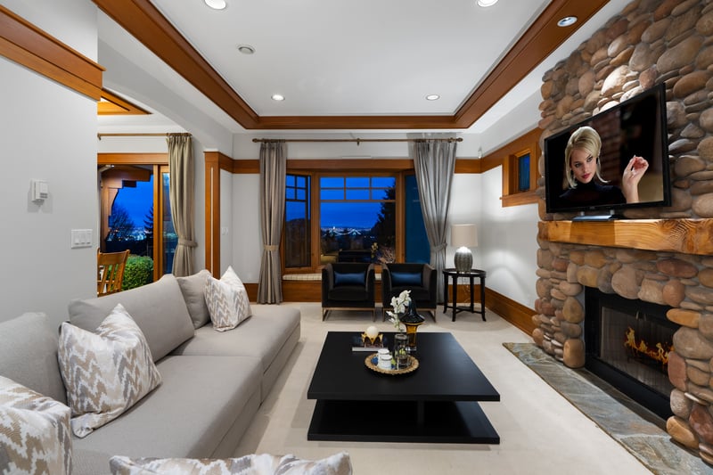 Luxury estate at 707 Eyremount Drive, West Vancouver — photo 4