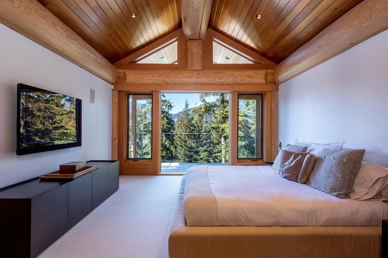 Luxury estate at 4673 Blackcomb Way, Whistler — photo 12