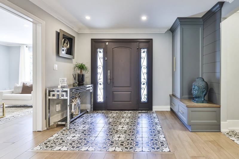 Luxury estate at 807 Indian Road, Mississauga, ON — photo 5