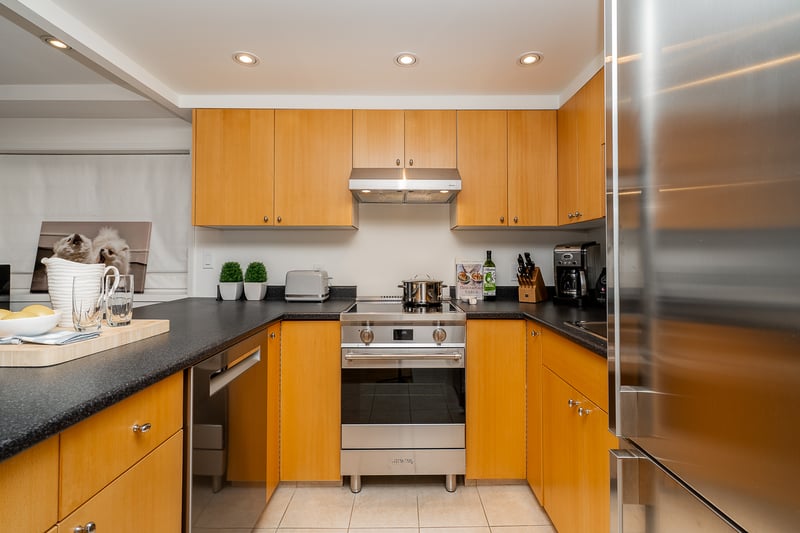 Luxury estate at 3262 West 1st Avenue, Vancouver, BC — photo 12
