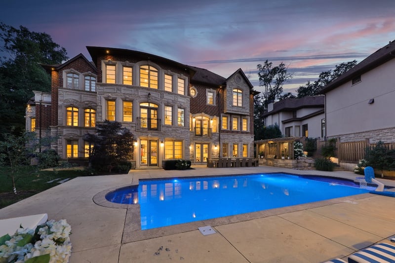 Luxury estate at 1459 Stavebank Road, Mississauga, ON — photo 10