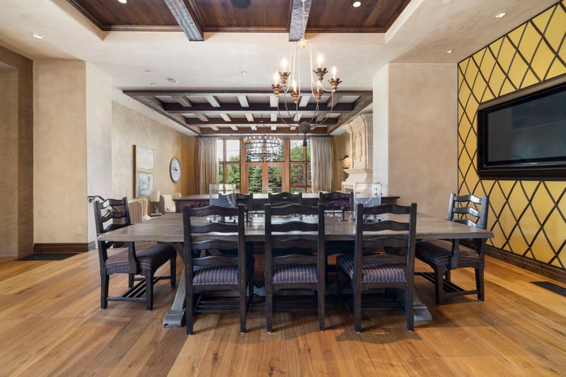 Luxury estate at 209 Pinnacle Ridge Place, Calgary, AB — photo 9