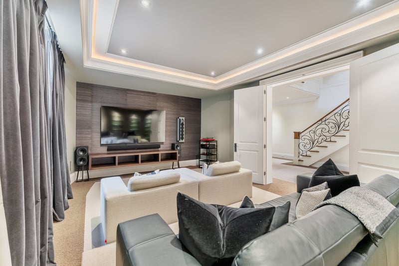Luxury estate at 64 Brentwood Road, Oakville, ON — photo 33