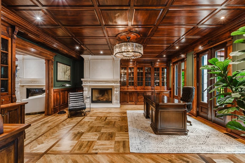 Luxury estate at 1093 Rue Béique, Mont-Saint-Hilaire, QC — photo 12