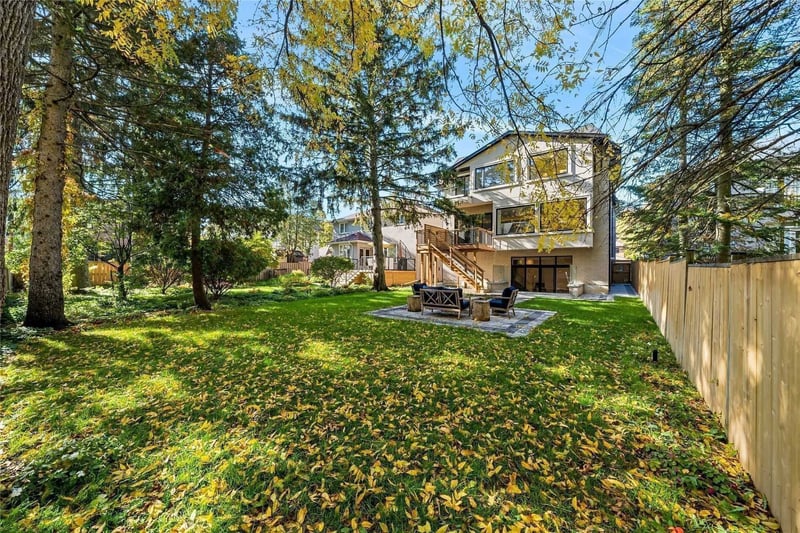 Luxury estate at 93 Tamworth Road, Toronto — photo 16
