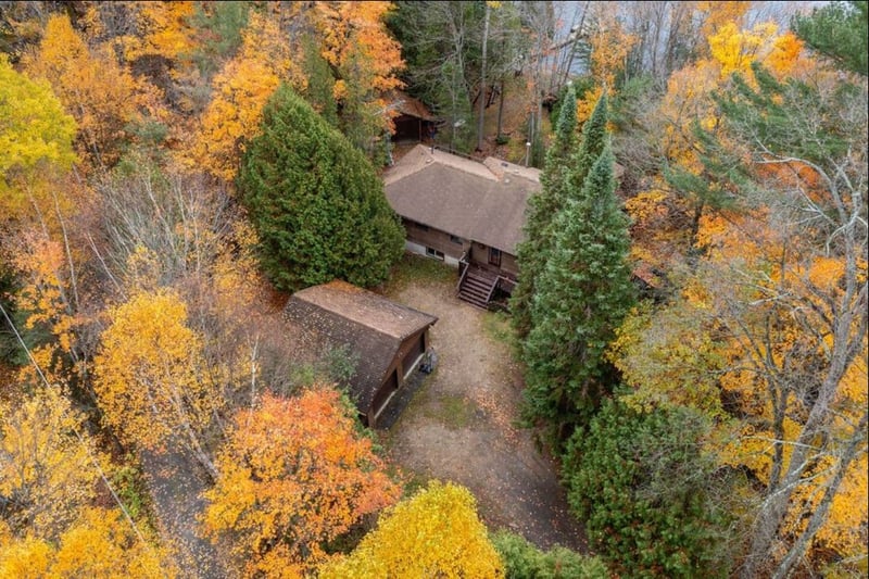 Luxury estate at N Menominee Lk Rd, Huntsville, ON — photo 14