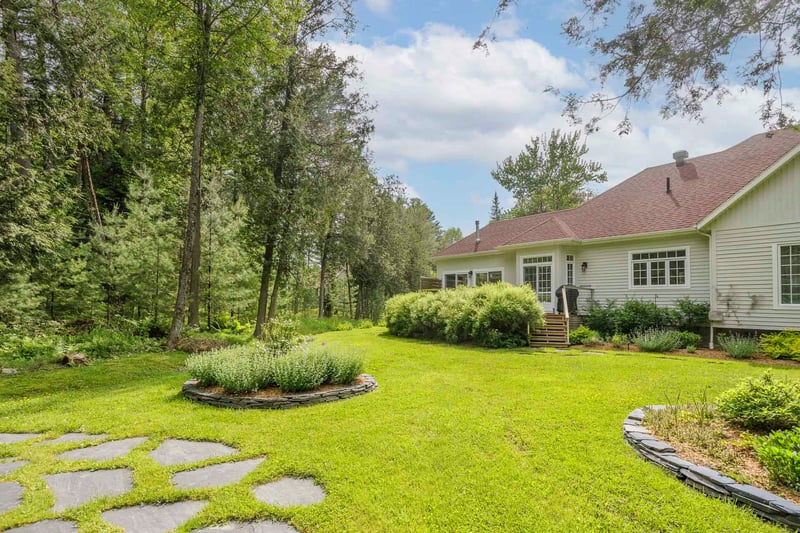 Luxury estate at 2260 Rue du Petit-Prêcheur, Magog, QC — photo 17