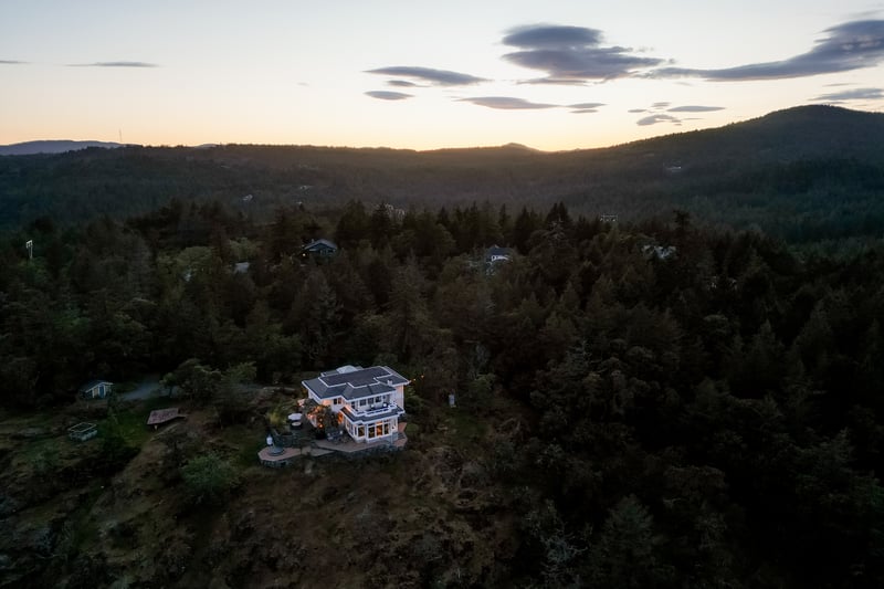 Luxury estate at 4699 Kerryview Drive, Victoria, BC — photo 38