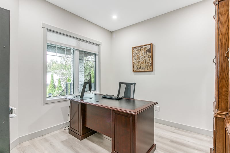 Luxury estate at 6 Kormak Street, Sudbury — photo 12