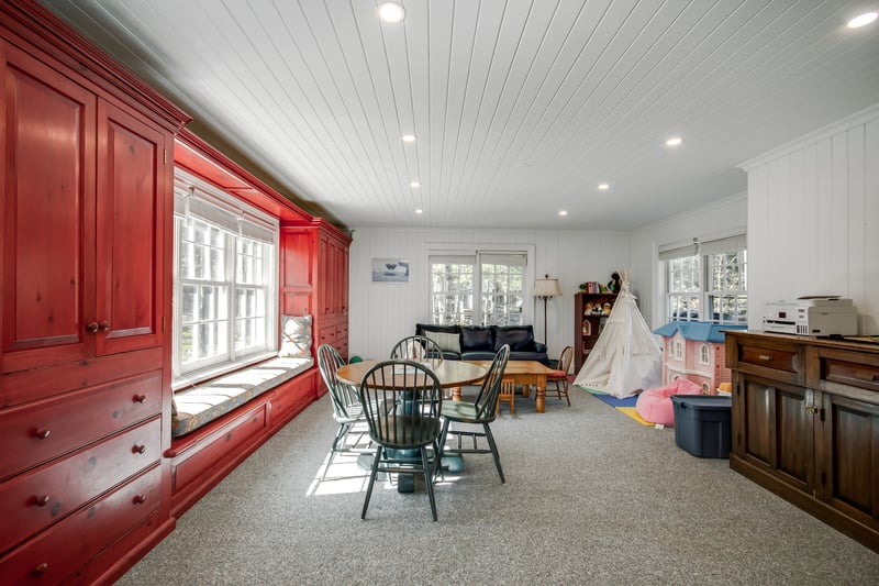 Luxury estate at 14 Milford Bay Road, Milford Bay, ON — photo 17