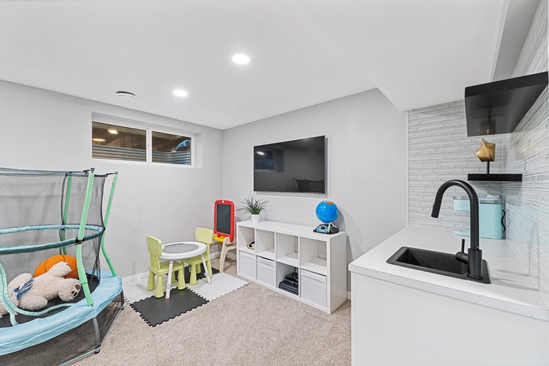 Luxury estate at 158 Carringvue Park Northwest, Calgary, AB — photo 20