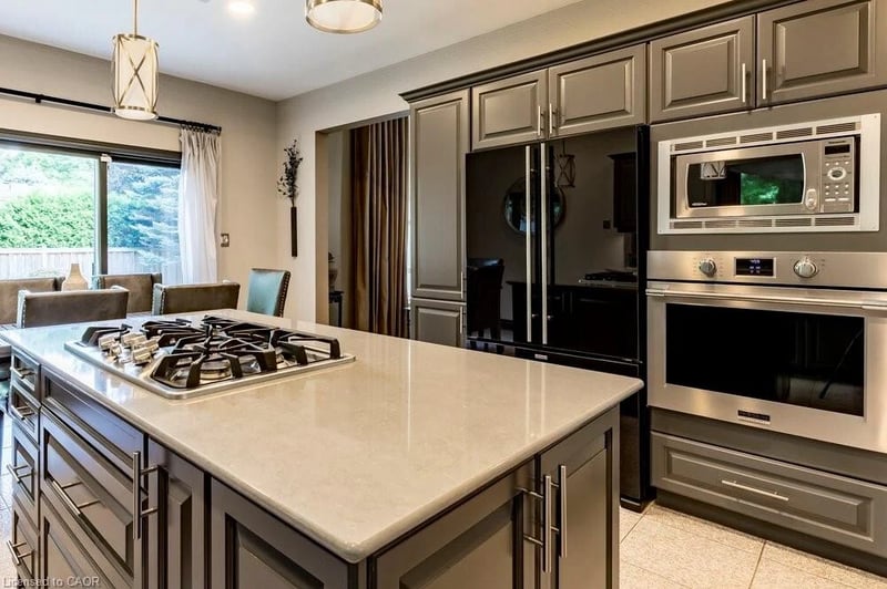 Luxury estate at 223 Briar Hill Crescent, Hamilton, ON — photo 10