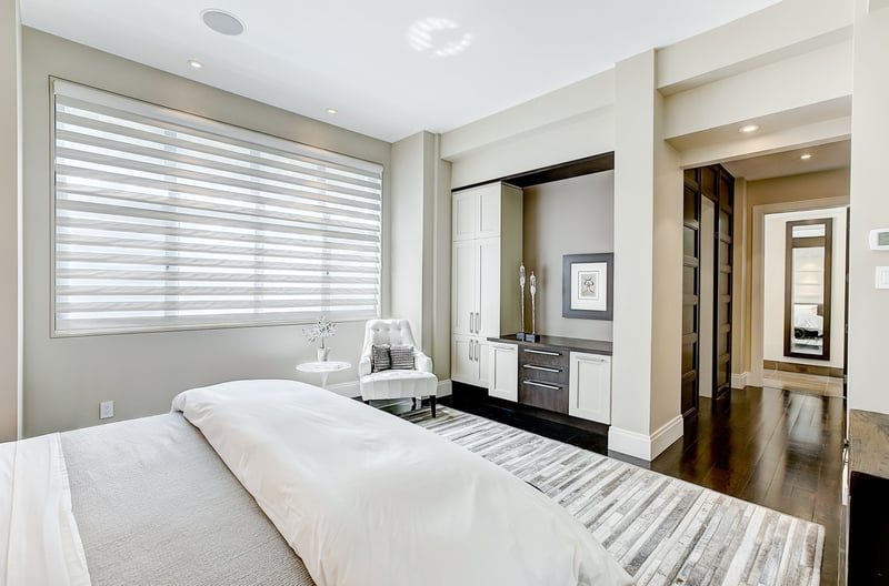 Luxury estate at 528 Rue du Sommet, Mont Saint-Hilaire — photo 18