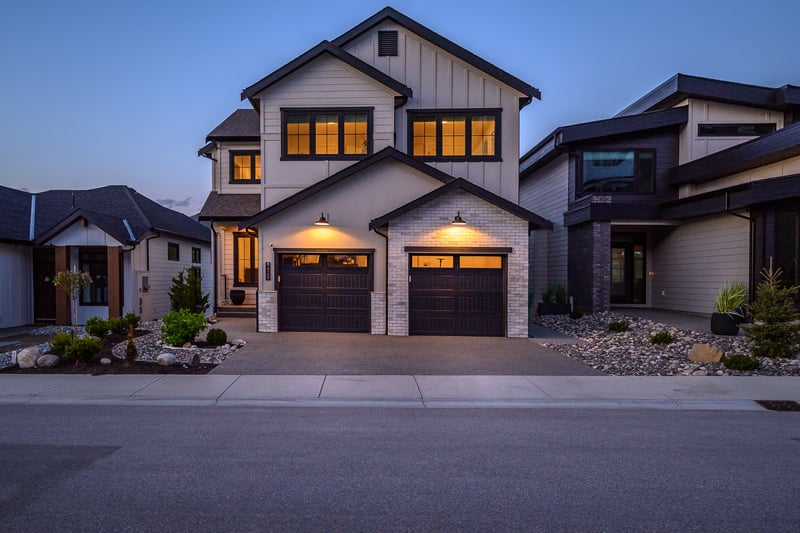 Luxury estate at 429 Morningview Drive, North Okanagan, BC — photo 2