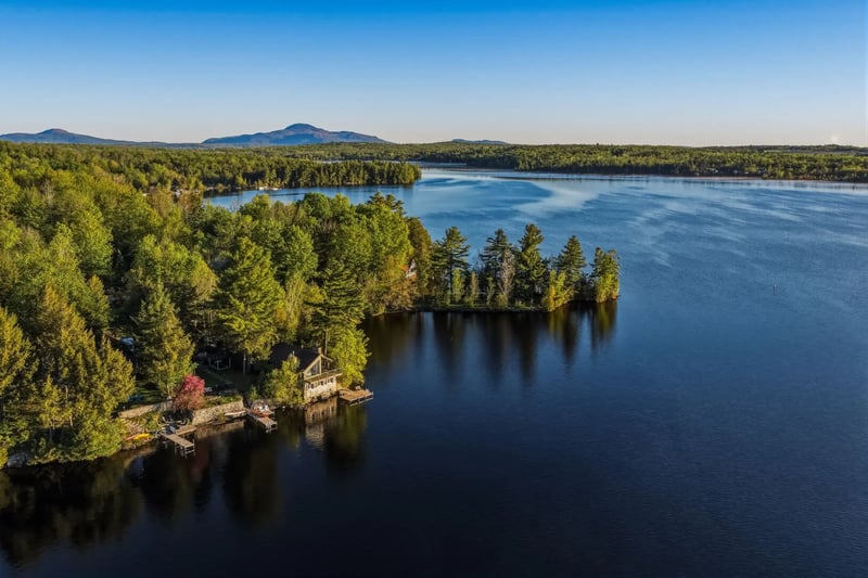 3-bedroom luxury home in 326 Rue Bordeleau, Magog, QC