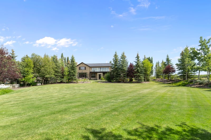 Luxury estate at 209 Pinnacle Ridge Place, Calgary, AB — photo 41