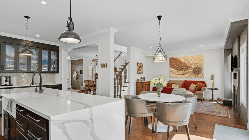 Luxury estate at 47 Livingstone Drive, Hamilton, ON — photo 3