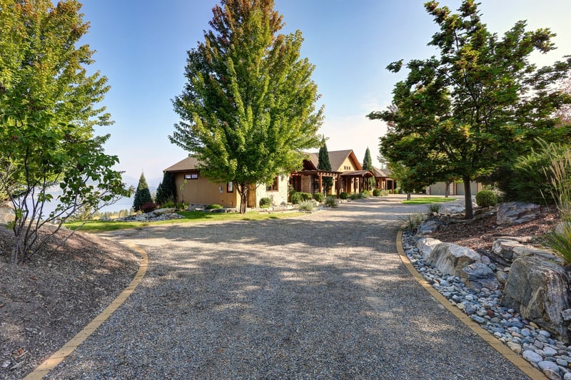 Luxury estate at 105 Timberline Road, Kelowna, BC — photo 2