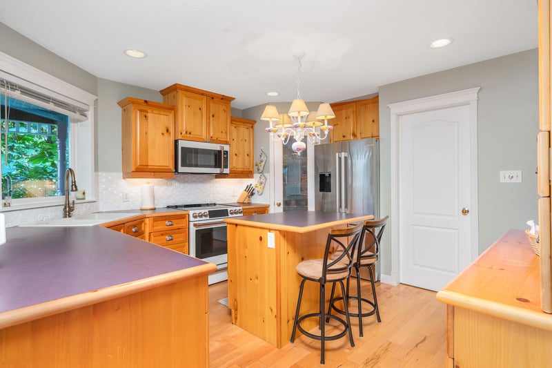 Luxury estate at 9725 Cameron Road, Vernon, BC — photo 15