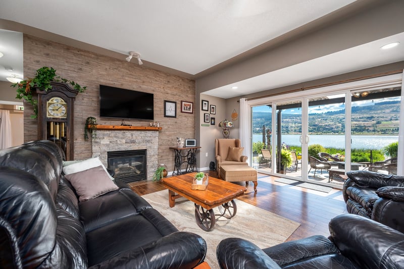 Luxury estate at 7185 Old Kamloops Road, Vernon, BC — photo 2