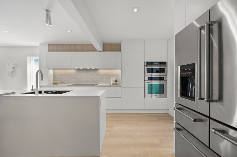 Luxury estate at 505 Burlington Avenue, Burlington, ON — photo 7