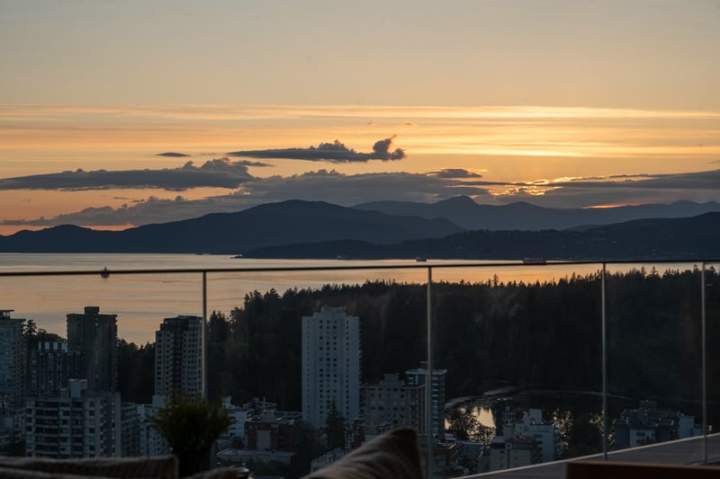 Luxury estate at 1568 Alberni Street #3703, Vancouver, BC — photo 10