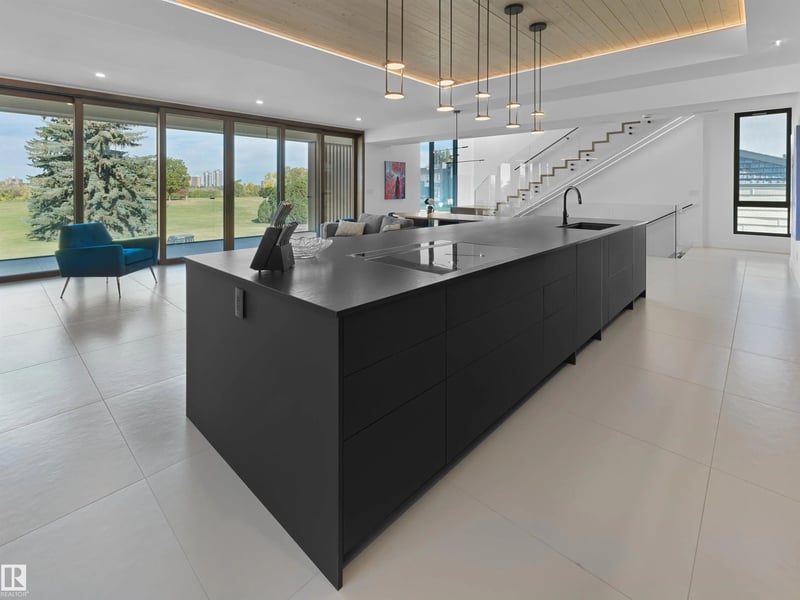 Luxury estate at 8915 Strathearn Drive NW, Edmonton, AB — photo 32