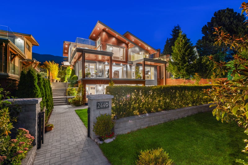 5-bedroom luxury home in 2449 Kings Avenue, West Vancouver, BC