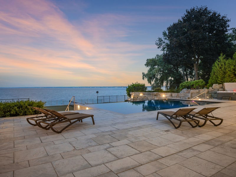 Luxury estate at 140 Secord Lane, Burlington, ON — photo 45