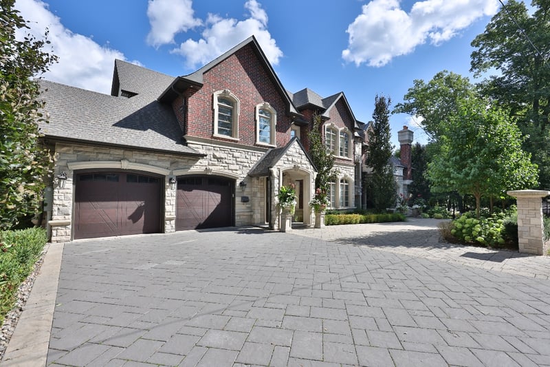 Luxury estate at 1459 Stavebank Road, Mississauga, ON — photo 3