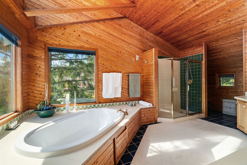 Luxury estate at 1019 Terrace Avenue, Victoria, BC — photo 34