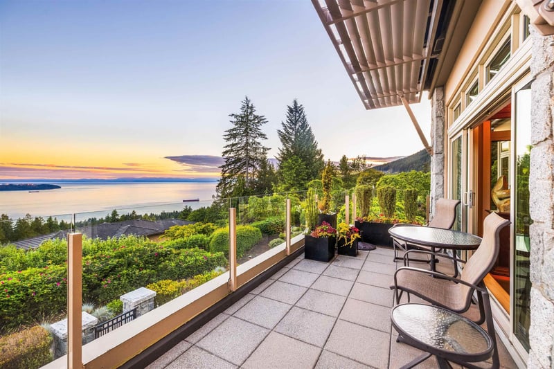 Luxury estate at 2535 Garden Court, West Vancouver, BC — photo 5