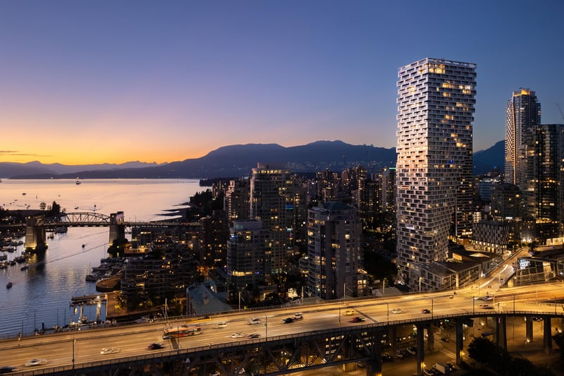 Luxury estate at 1480 Howe Street ph1, Vancouver, BC — photo 6