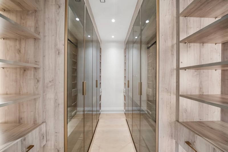 Luxury estate at 3168 Lakeshore Road West, Oakville, ON — photo 22