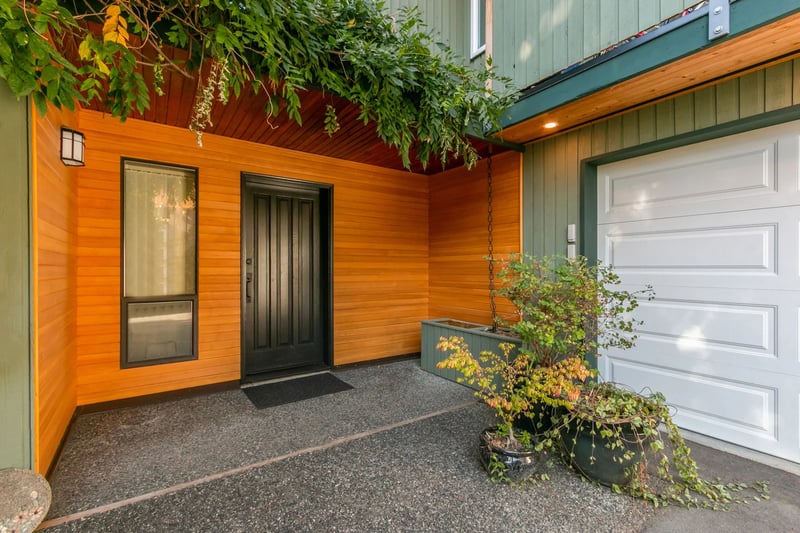 Luxury estate at 45 Sweetwater Place, Lions Bay — photo 2